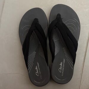 Clarks Cloudsteppers Gray and Black Women's Sandals